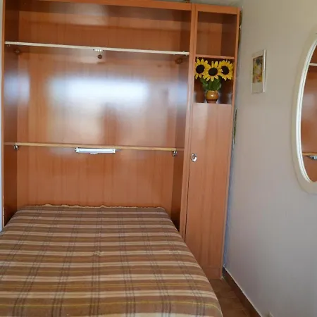 Cap D'agde Naturisme, 1 Piece, 2 Personnes - Fr-1-249a-13 *